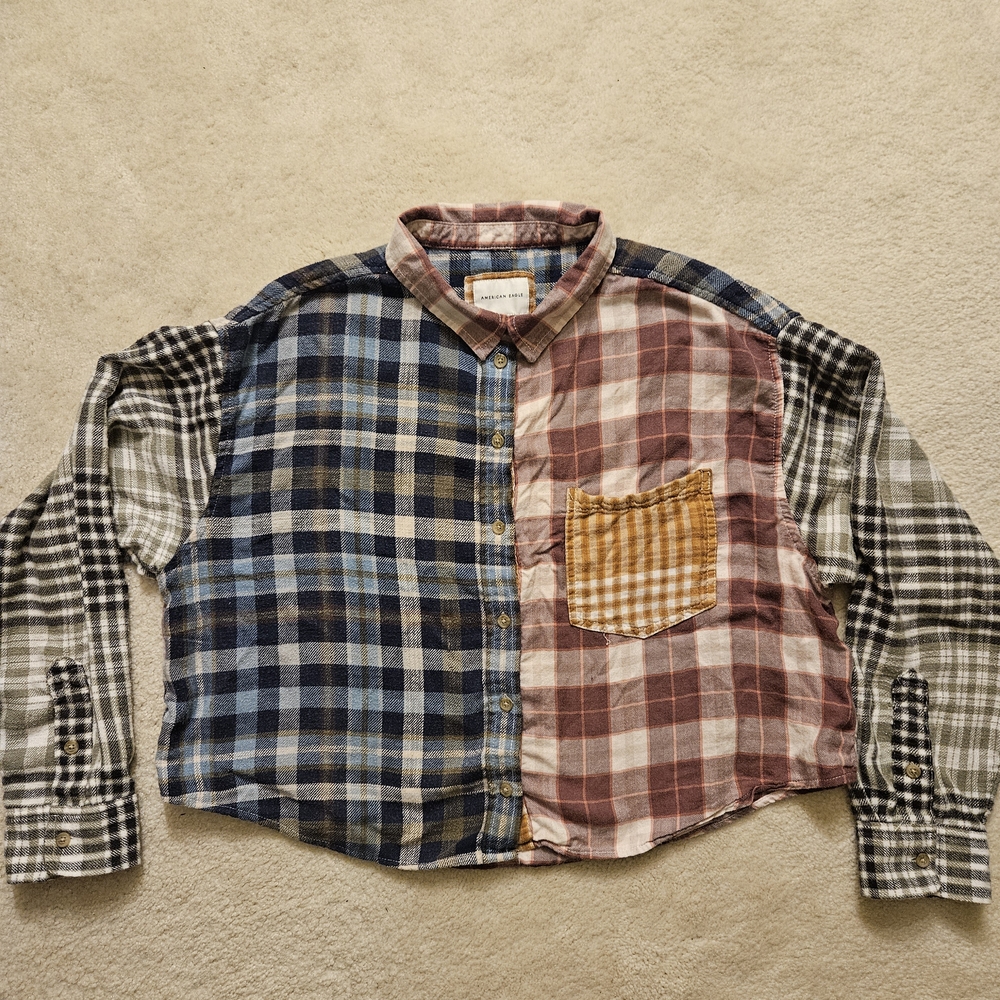 American Eagle Outfitters Blue and Red Casual Button Down Shirt